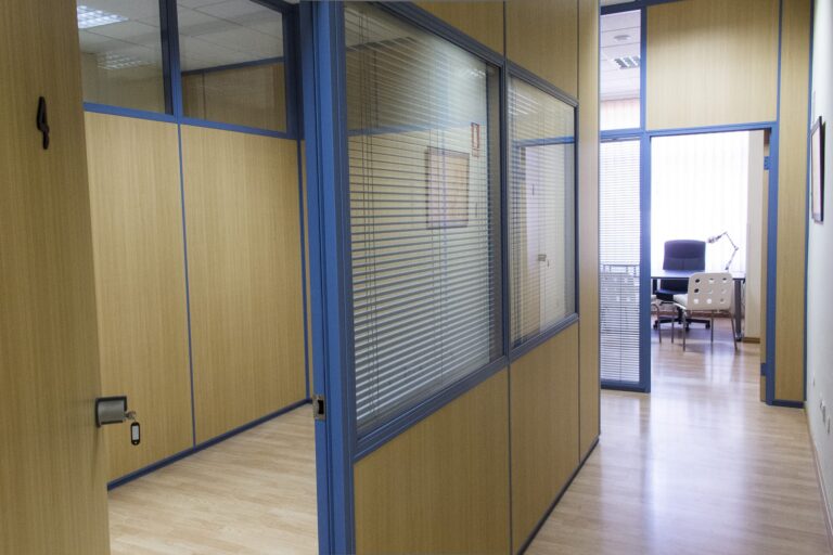 000coworking scaled 1 768x512